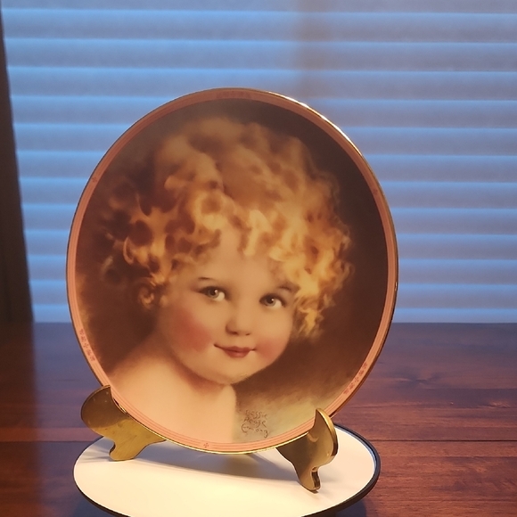 Vintage Decorative Plate with Child Portrait - Picture 6 of 7